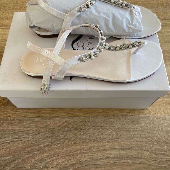David’s Bridal Stella Dyeable Sandals - Picture 2 of 3